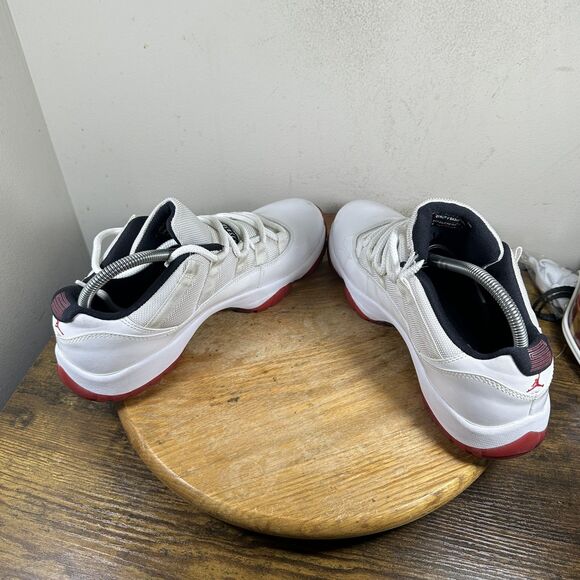 Air Jordan 11 Retro Low Shoes Mens Size 9 Basketball 528895-102 Sneakers